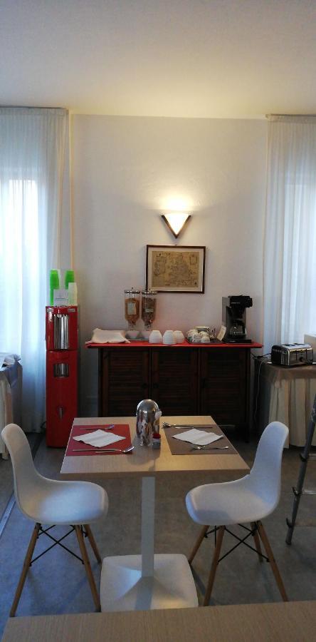 Hotel Internazionale Луино Экстерьер фото