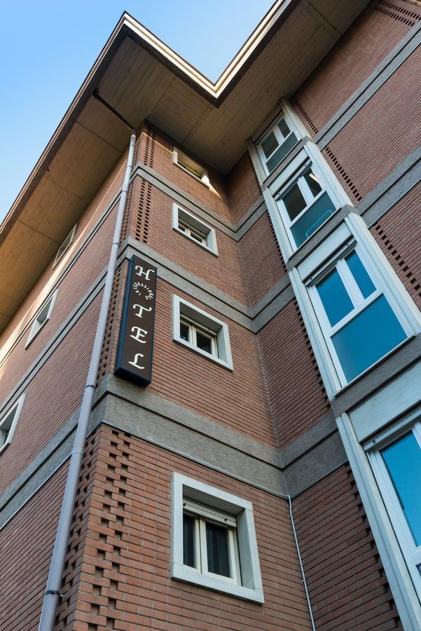 Hotel Internazionale Луино Экстерьер фото