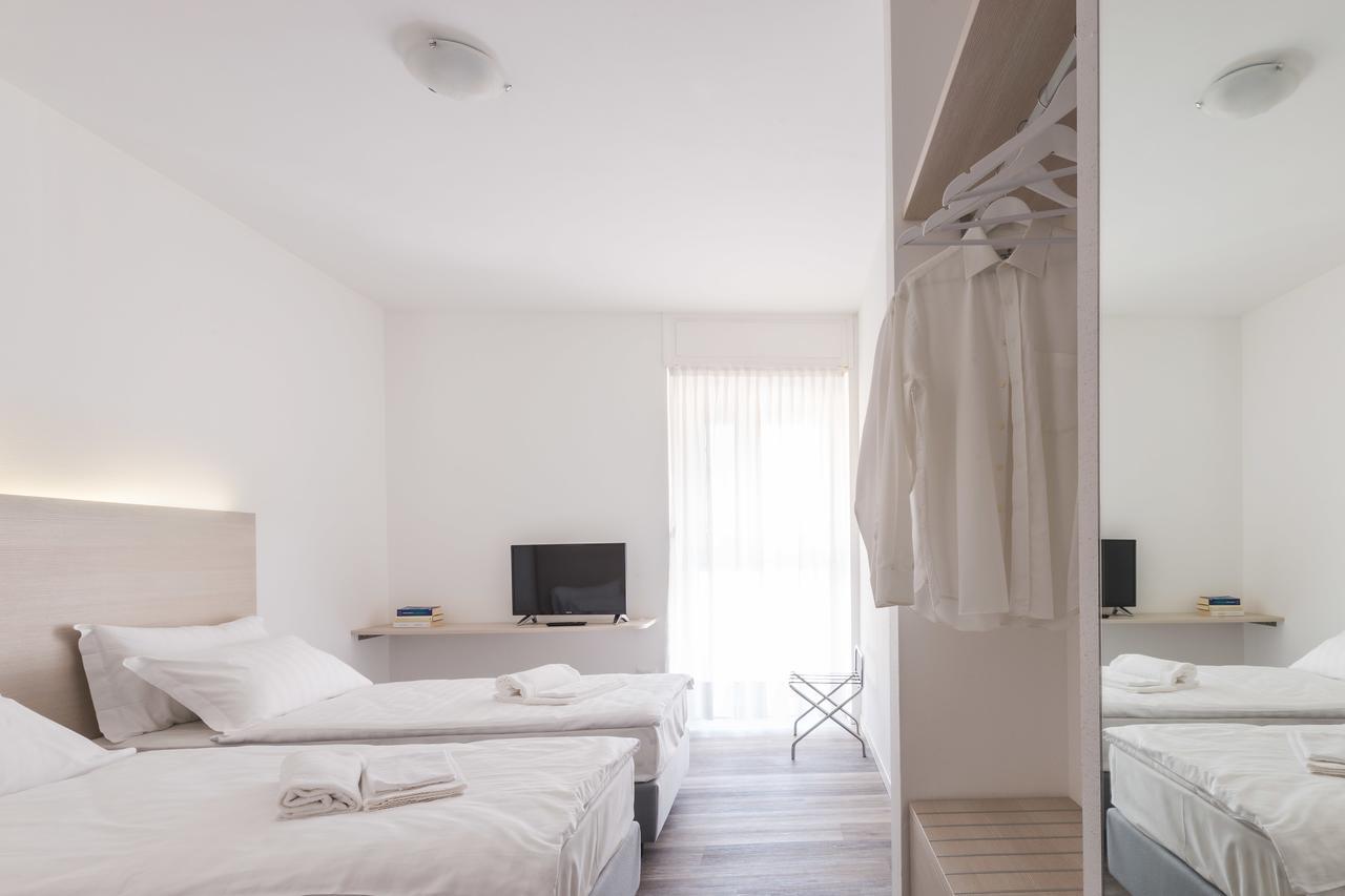 Hotel Internazionale Луино Экстерьер фото
